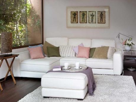 Sofá con chaise longue en forma L